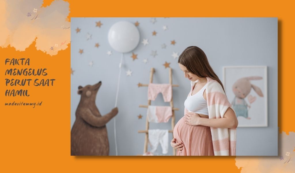 Mengelus perut saat hamil